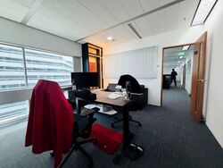 Gateway East (D7), Office #578153301
